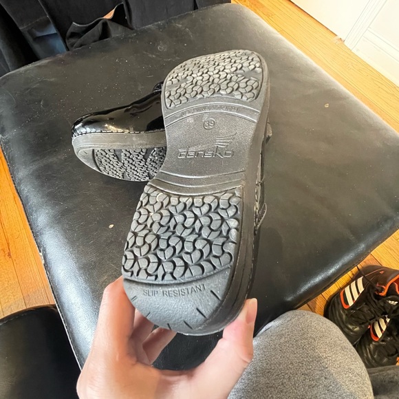 Glossy Leather shiny XP 20 clogs mules slip on work shoes nurse favorite - Picture 11 of 11